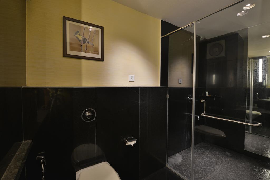 The Golden Oak Otel Rāipur Dış mekan fotoğraf