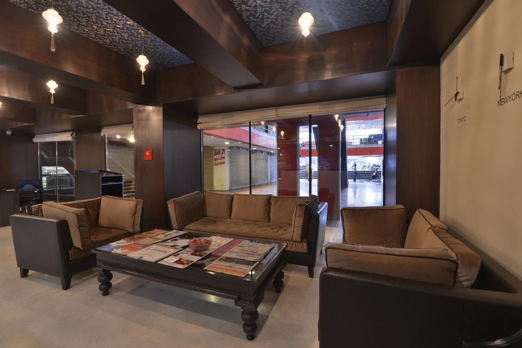 The Golden Oak Otel Rāipur Dış mekan fotoğraf